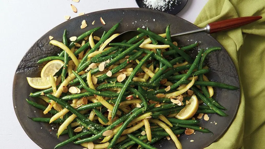 Best Sous Vide Green Beans with Almonds, Citrus, and Garlic Recipe
