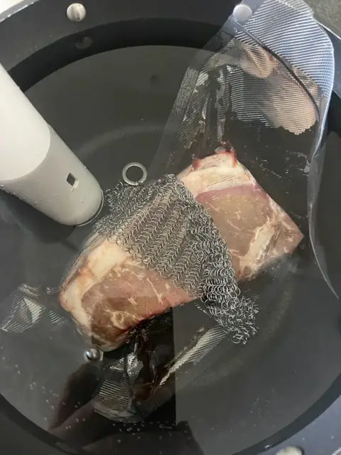 How to Prevent Sous Vide Bag Floating – Anova Culinary